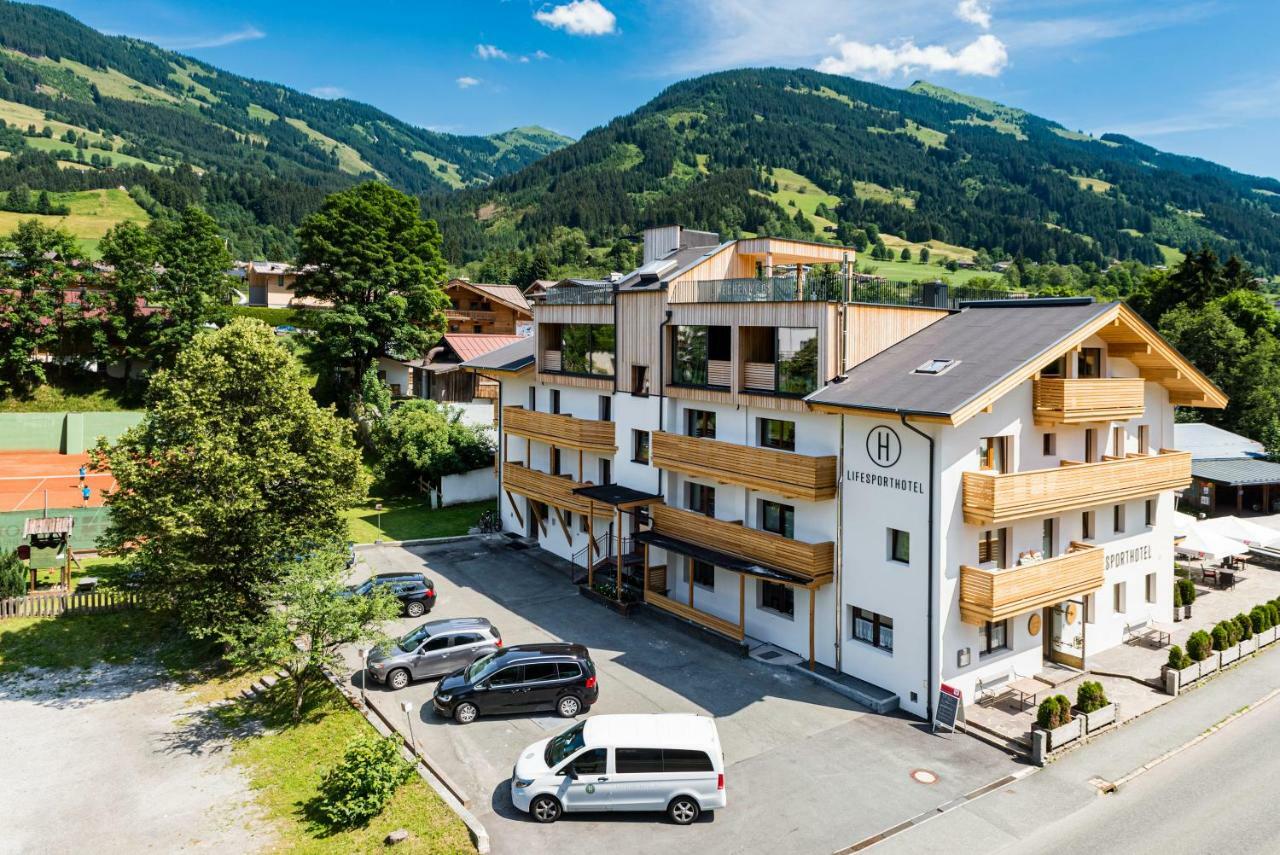 Lifesport Hotel Hechenmoos アウラッハ・バイ・キッツビュール エクステリア 写真